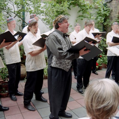 Neil Levin, Cantor Aaron Bensoussan and Schola Hebraeica
