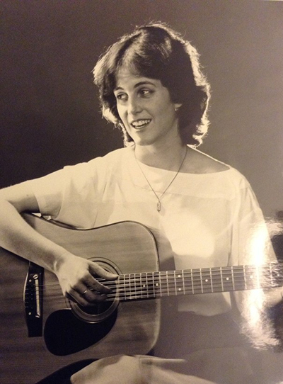 Cantor Lippitz with guitar