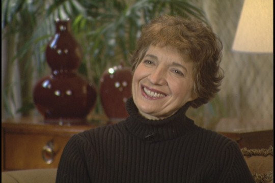 The Real Story of Bay mir bistu sheyn