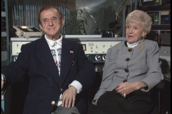 Wir hobn gezayn (We Saw What You Did)